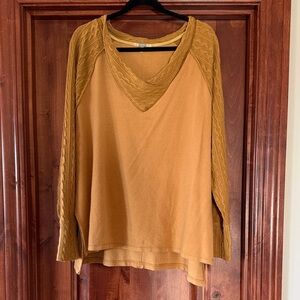 Gimmicks by BKE Mustard Long Sleeve V-Neck Top